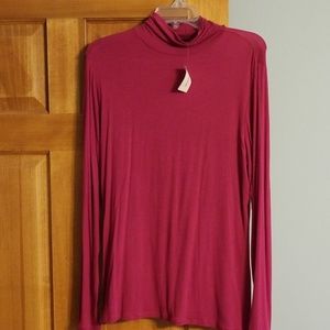 Womens XL mock neck long sleeved top